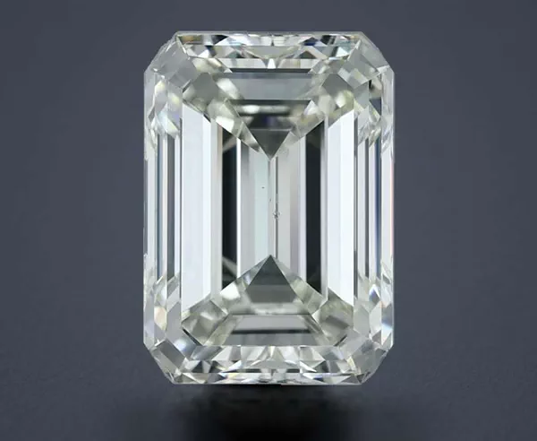 4 Carat · I · VS2 Rare Carat Ideal Cut