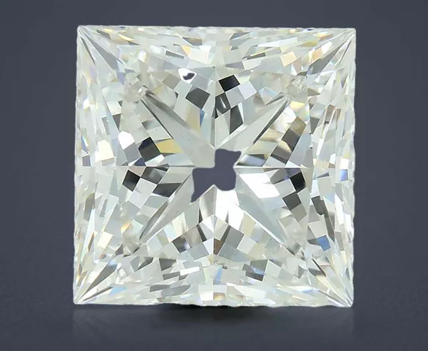 4.31 Carat · H · VS1 Rare Carat Ideal Cut