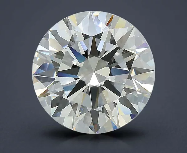5.01 Carat · G · VS1 Rare Carat Ideal Cut