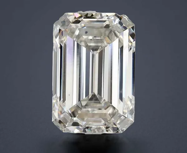 2.89 Carat · F · VVS2 Rare Carat Ideal Cut
