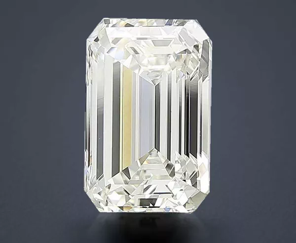 4.5 Carat · H · VVS2 excellent Cut