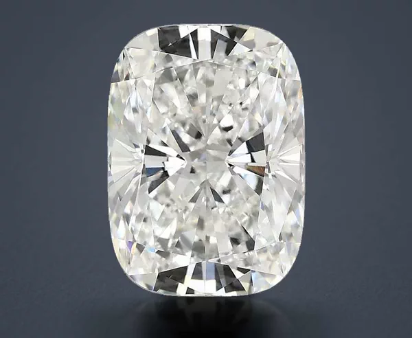 4.92 Carat · F · VVS2 Rare Carat Ideal Cut