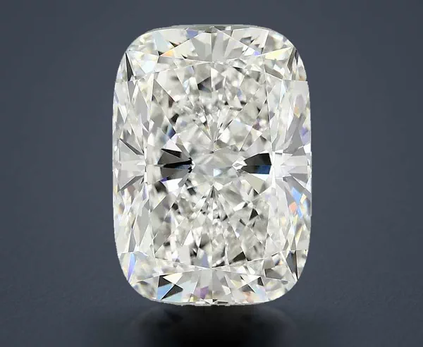 5.72 Carat · F · VVS2 Rare Carat Ideal Cut