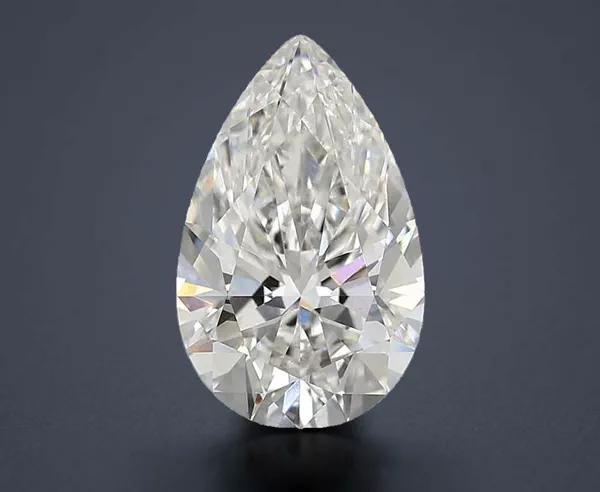 4.27 Carat · G · VS1 Rare Carat Ideal Cut