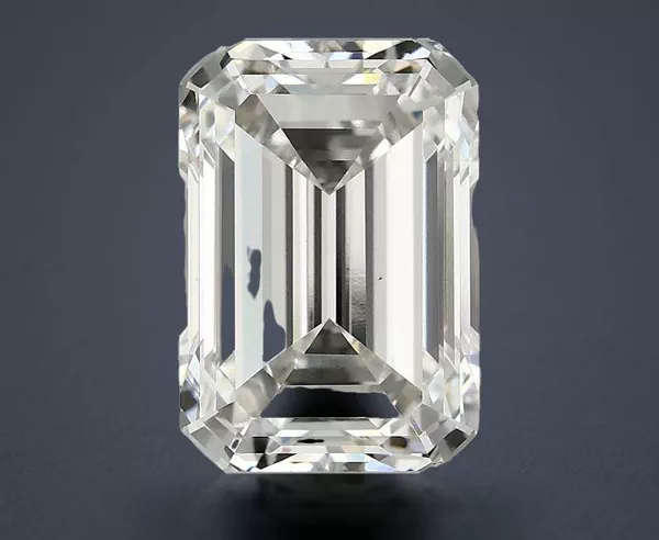4.85 Carat · G · VS1 Rare Carat Ideal Cut