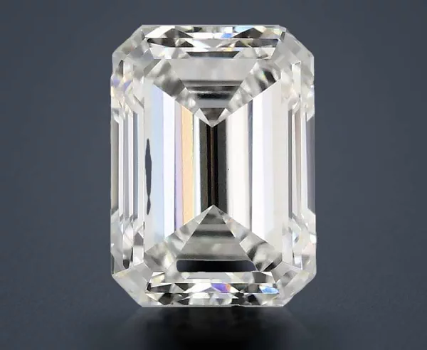 4 Carat · E · VS1 Rare Carat Ideal Cut