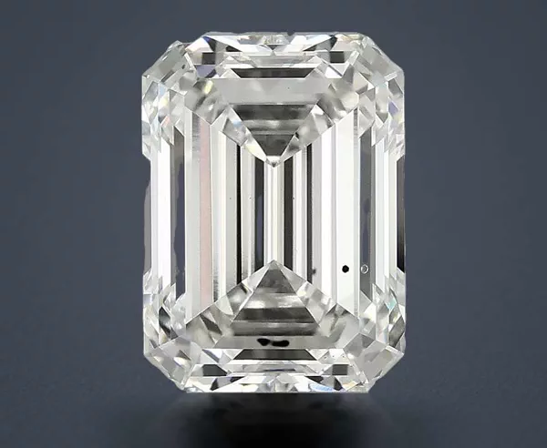 3.1 Carat · F · VS2 Rare Carat Ideal Cut