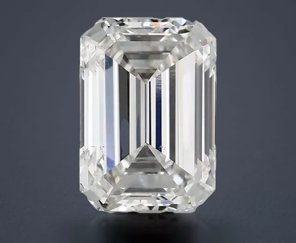 2.06 Carat · F · VS2 Rare Carat Ideal Cut