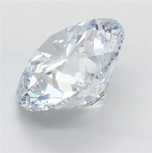 4.24 Carat · G · VVS1 Rare Carat Ideal Cut