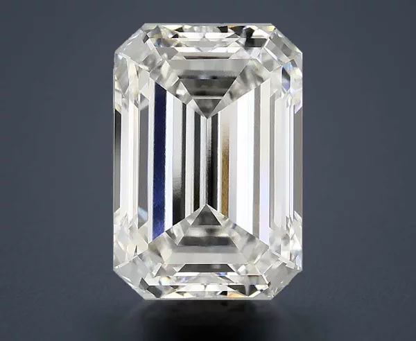 4.86 Carat · F · VVS2 Rare Carat Ideal Cut