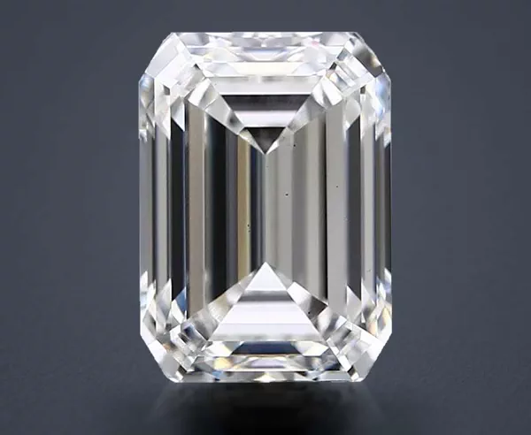 5.72 Carat · G · VS1 Rare Carat Ideal Cut
