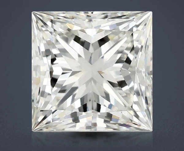 2.9 Carat · G · VVS2 Rare Carat Ideal Cut