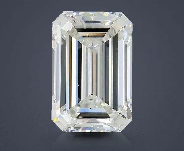 7.02 Carat · G · VS2 Rare Carat Ideal Cut