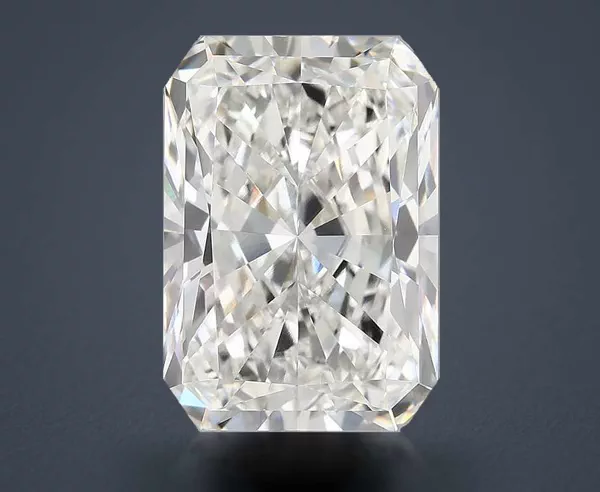 6.92 Carat · F · VVS2 Rare Carat Ideal Cut