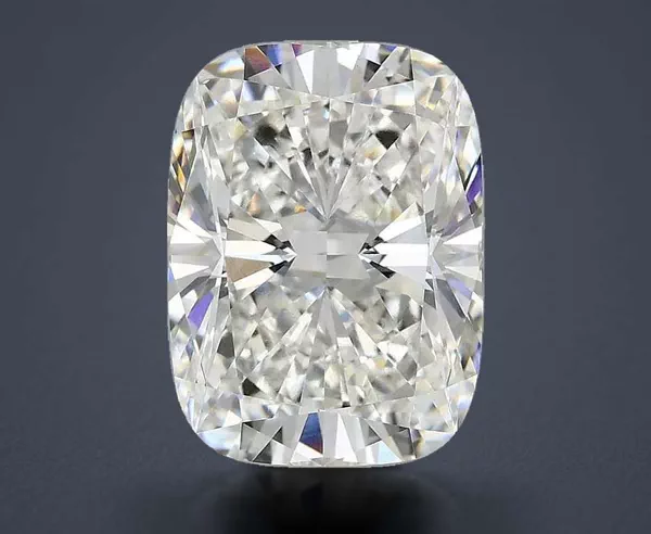 4 Carat · E · VVS1 Rare Carat Ideal Cut