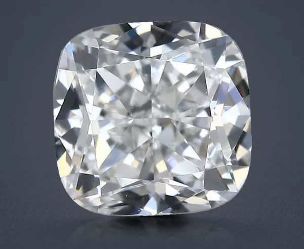 0.7 Carat · D · VS2 Rare Carat Ideal Cut