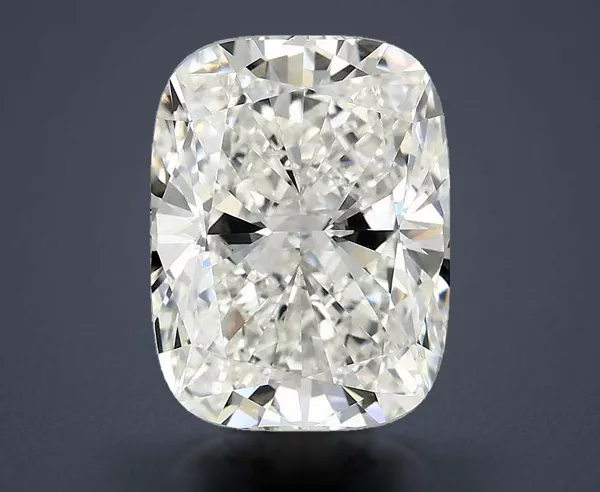 4.02 Carat · G · VS1 Rare Carat Ideal Cut