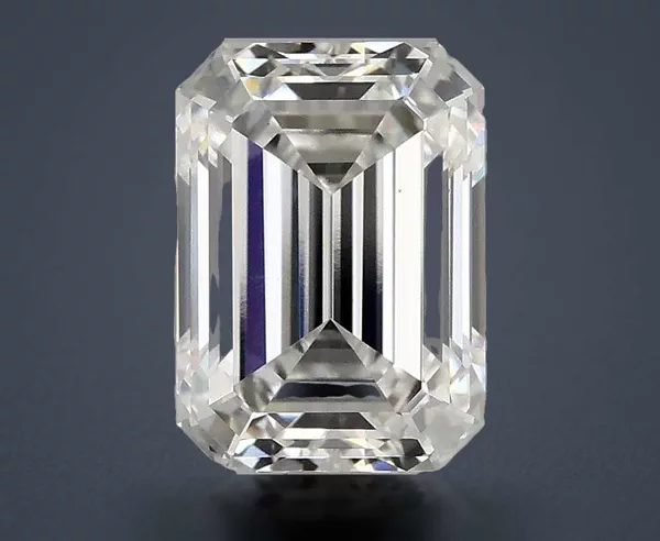 3.2 Carat · F · VS2 Rare Carat Ideal Cut