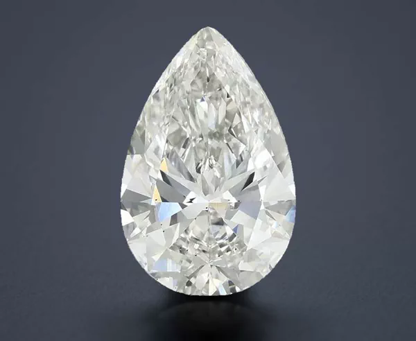7.04 Carat · F · VS2 Rare Carat Ideal Cut