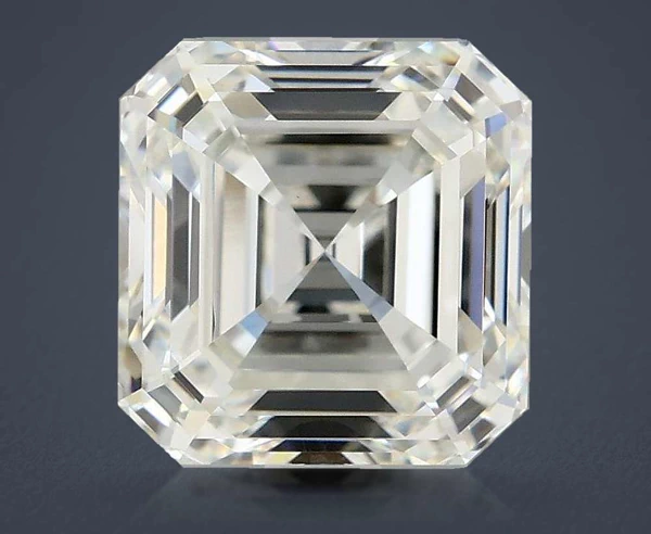 2.28 Carat · F · VVS2 Rare Carat Ideal Cut