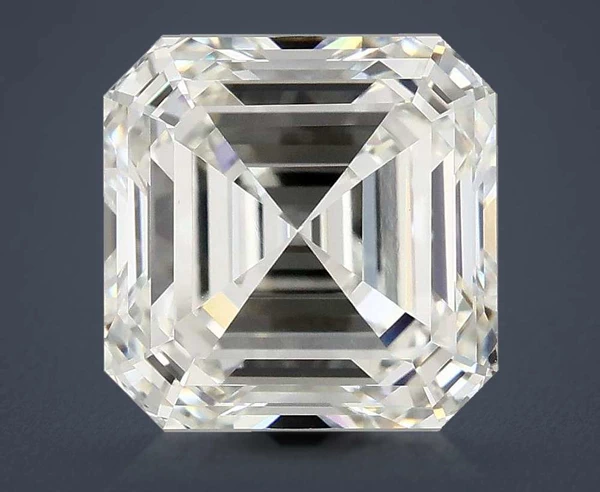 5.02 Carat · G · VS1 Rare Carat Ideal Cut