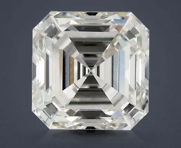 3 Carat · G · VVS2 Rare Carat Ideal Cut