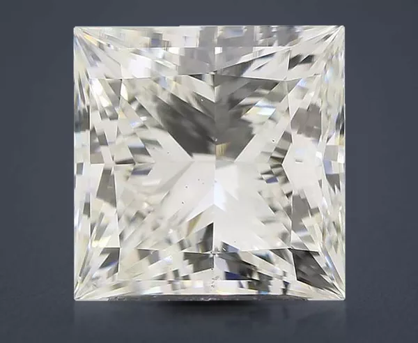 3 Carat · G · VS2 Rare Carat Ideal Cut