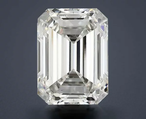 3.13 Carat · G · VS1 Rare Carat Ideal Cut