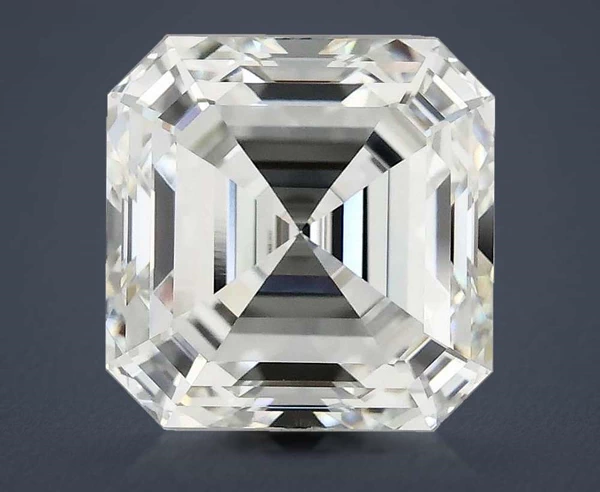 4.8 Carat · G · VS1 Rare Carat Ideal Cut