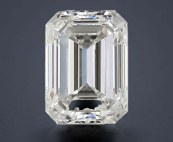 3.03 Carat · J · VS2 Rare Carat Ideal Cut
