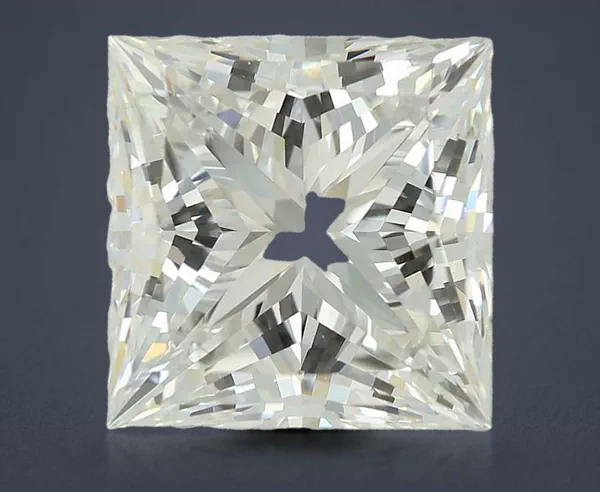 5 Carat · F · VVS2 Rare Carat Ideal Cut