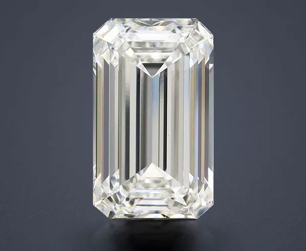 4.8 Carat · F · VS1 excellent Cut