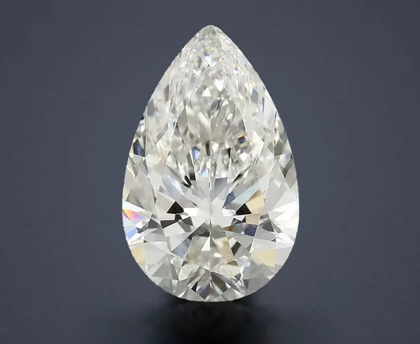 4.27 Carat · F · VVS2 Rare Carat Ideal Cut