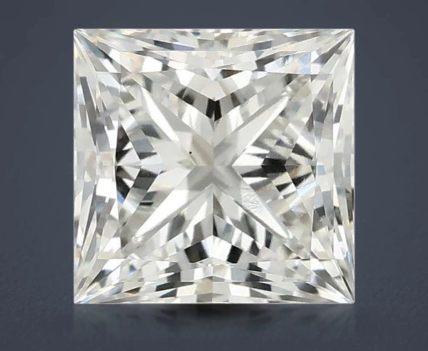 2.86 Carat · G · VS1 Rare Carat Ideal Cut
