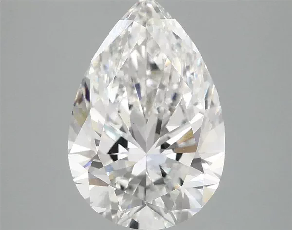 3.9 Carat · F · VS1 Rare Carat Ideal Cut