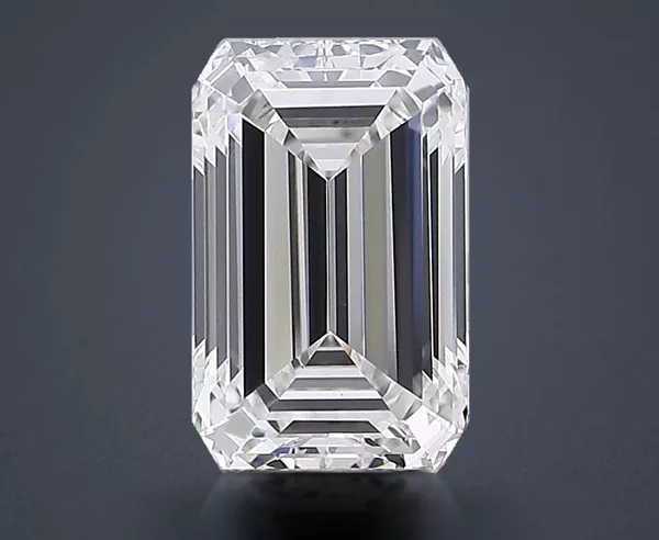 4.57 Carat · F · VVS2 Rare Carat Ideal Cut