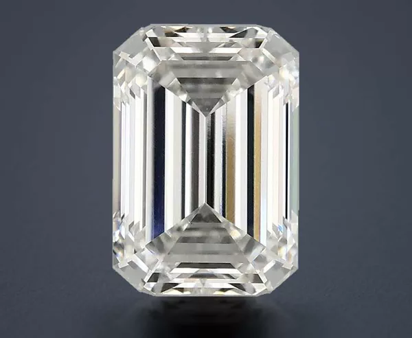 2.89 Carat · F · VS1 Rare Carat Ideal Cut
