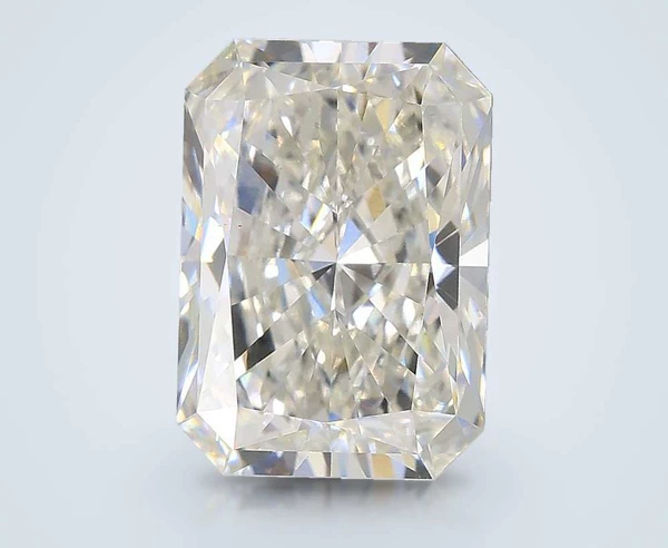 4.05 Carat · G · VS2 Rare Carat Ideal Cut