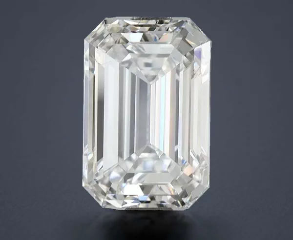 4.37 Carat · E · VVS2 Rare Carat Ideal Cut