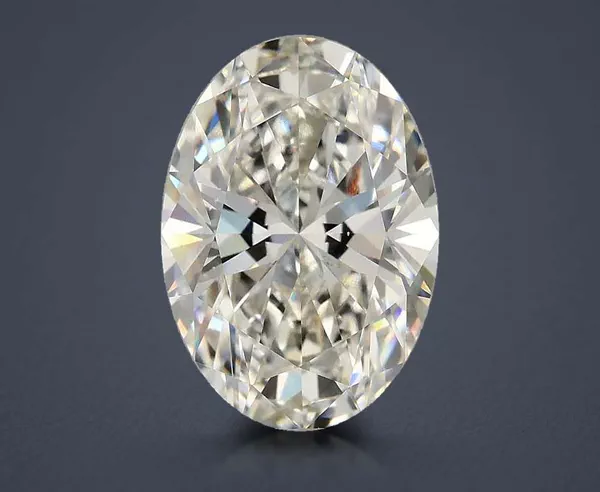 4.06 Carat · G · VS2 Rare Carat Ideal Cut
