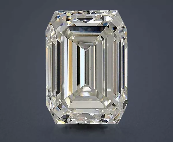 6.18 Carat · J · VS1 Rare Carat Ideal Cut