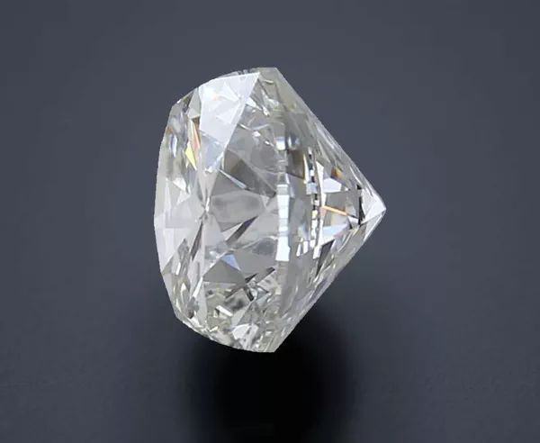 2.88 Carat · G · VS1 Rare Carat Ideal Cut