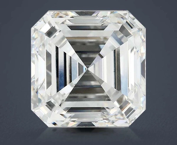 8.2 Carat · D · VS1 excellent Cut