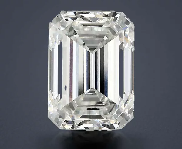 2.87 Carat · F · VVS2 Rare Carat Ideal Cut
