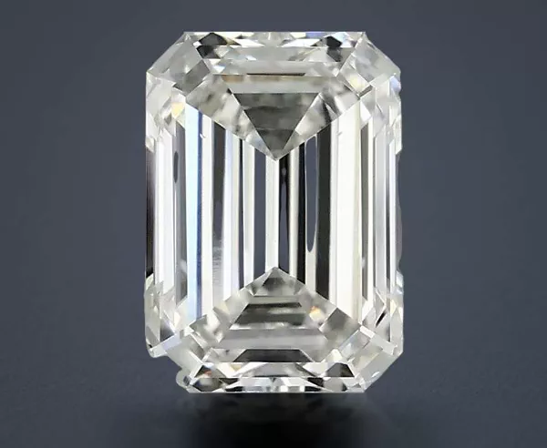 2 Carat · F · VS2 Rare Carat Ideal Cut