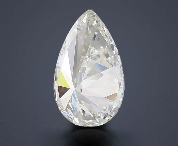 4.31 Carat · G · VS1 Rare Carat Ideal Cut