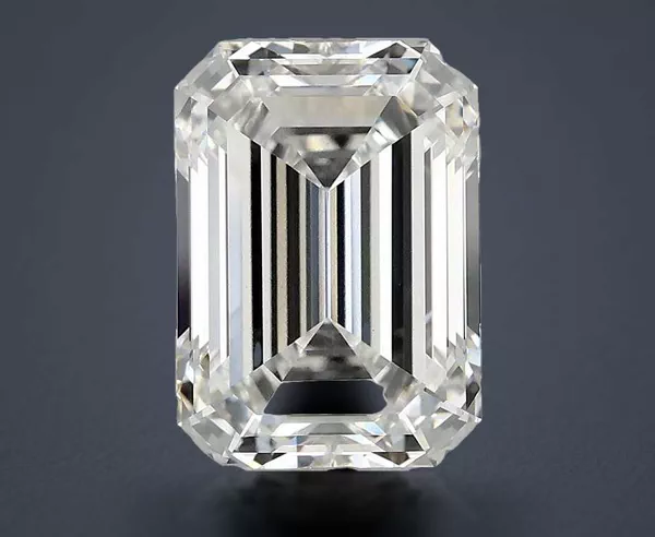4.6 Carat · F · VS1 Rare Carat Ideal Cut