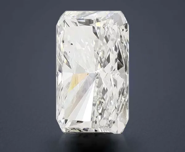 4.02 Carat · G · VS2 Rare Carat Ideal Cut