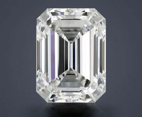 4.23 Carat · E · VVS2 Rare Carat Ideal Cut