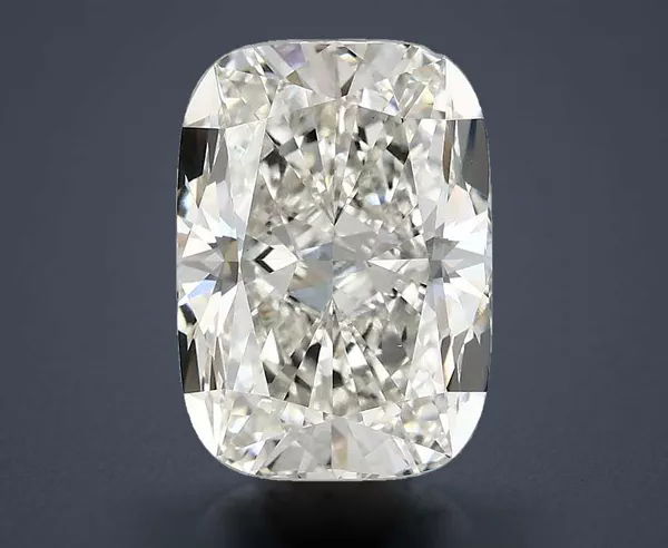 4 Carat · G · VVS2 Rare Carat Ideal Cut